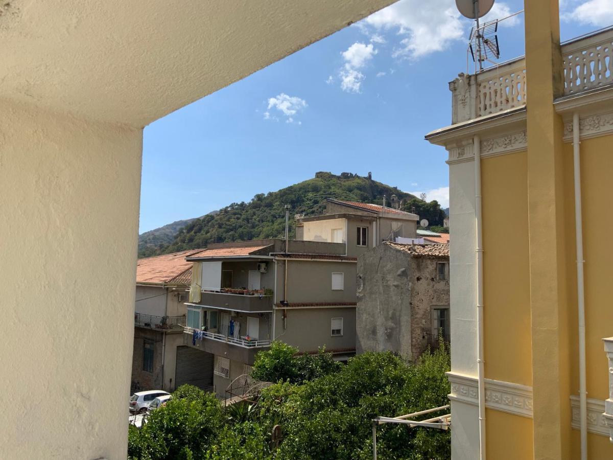 Al Numero 5 Francavilla di Sicilia Bagian luar foto